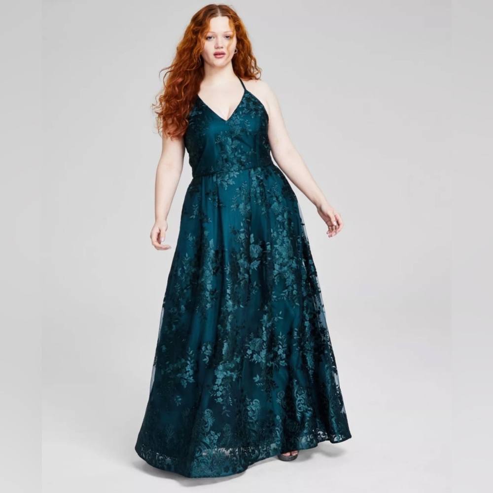 Trendy Plus Size Strappy Gown Lace Prom Dress Wedding Guest